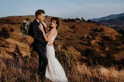 How Much Do a Wedding Event Cost?