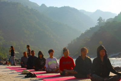 yoga school in rishikesh