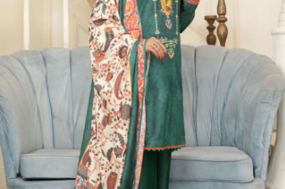 Turn Your Latest Winter Dresses Designs for Ladies at KHAS