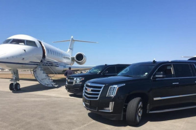 Exploring the Elegance of Chauffeur Services: While from Airport to Nightclub Tours.