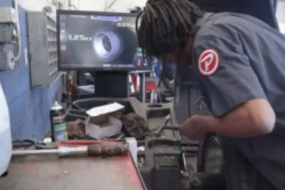 What are the benefits of enrolling in trade school?