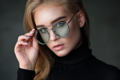 Are you looking for the best optical store online?