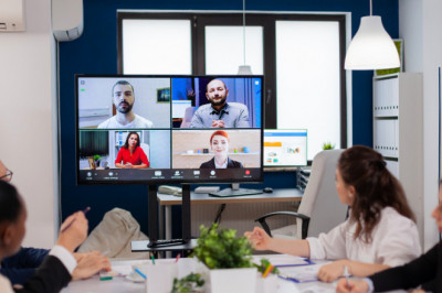 Boosting Teamwork in Micro Teaching Sessions: A Collaborative Approach